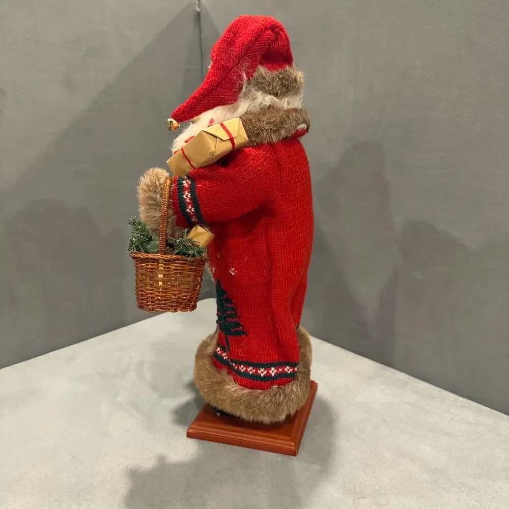 Vintage Santas Workshop Holiday Christmas Decoration Figure Doll 20